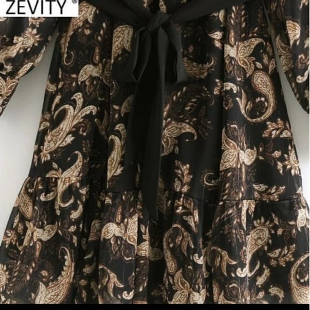 VINTAGE FLORAL PATTERN DRESS - Picture 5 of 9